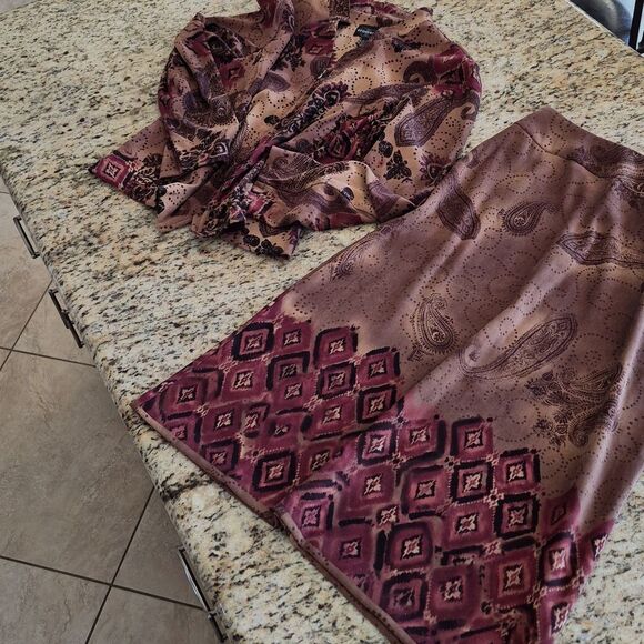 Requirements Petite Vintage Skirt Set - Picture 11 of 16